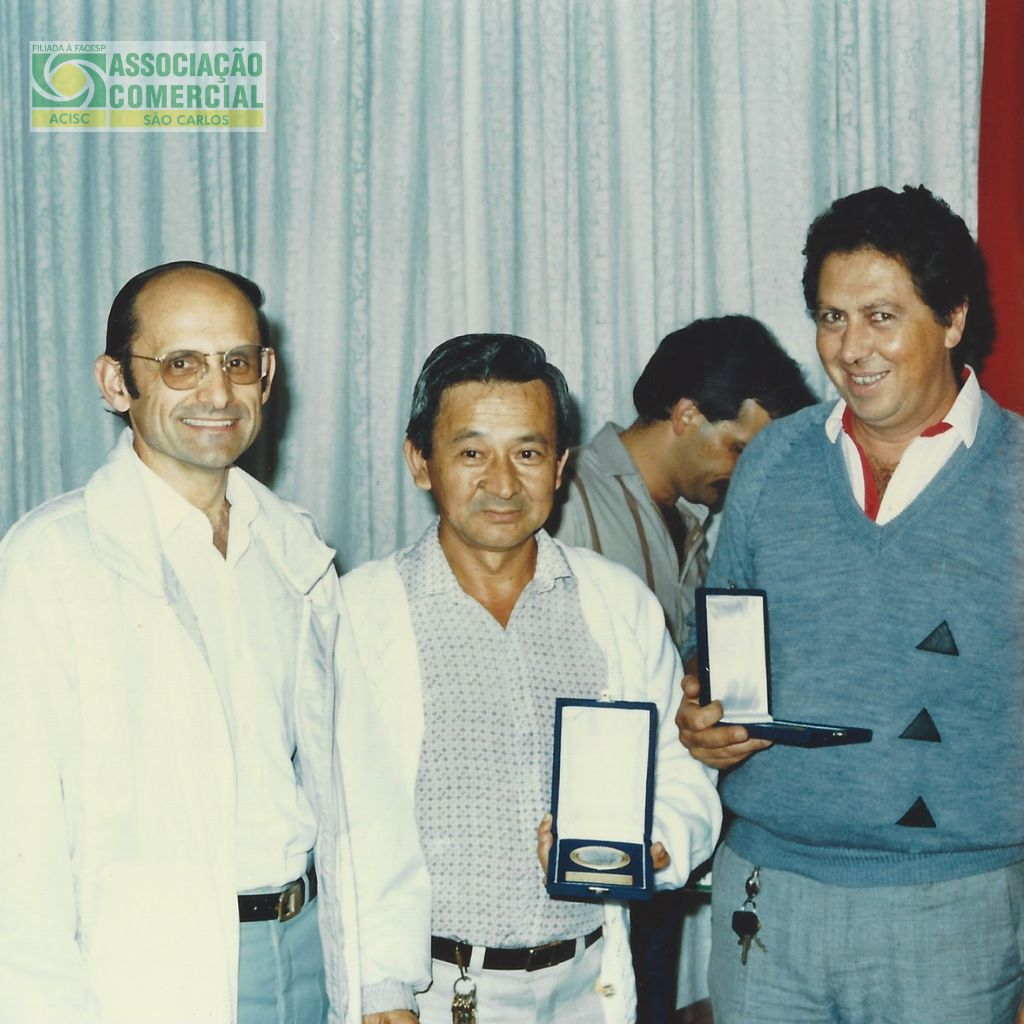  Menção Honrosa aos Comerciantes Destaques de 1987